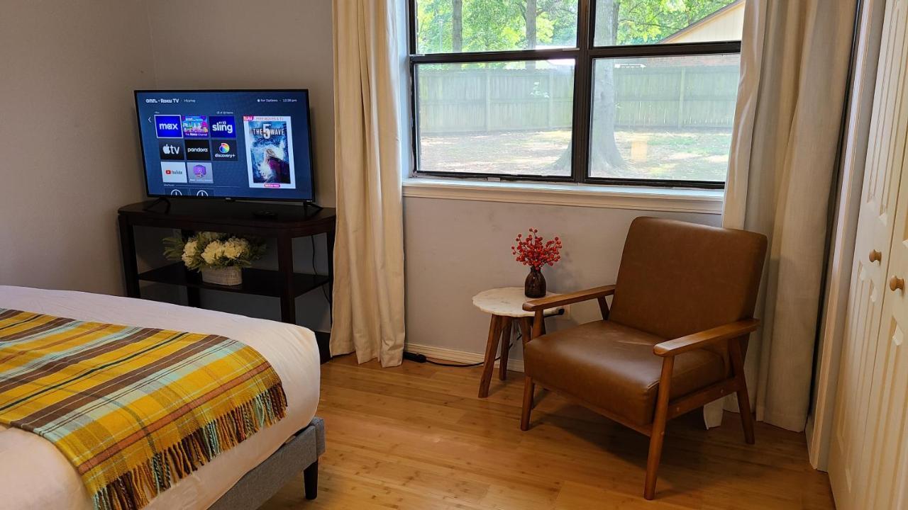 Centrally Located In Rogers And Bentonville! -Private Rooms المظهر الخارجي الصورة