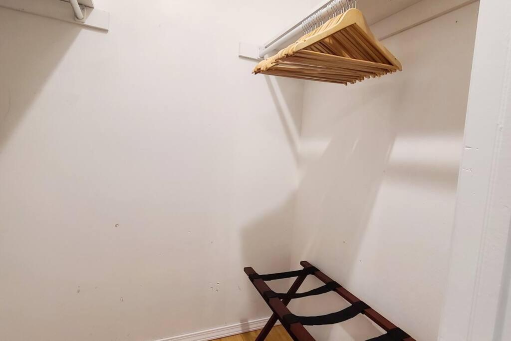 Centrally Located In Rogers And Bentonville! -Private Rooms المظهر الخارجي الصورة