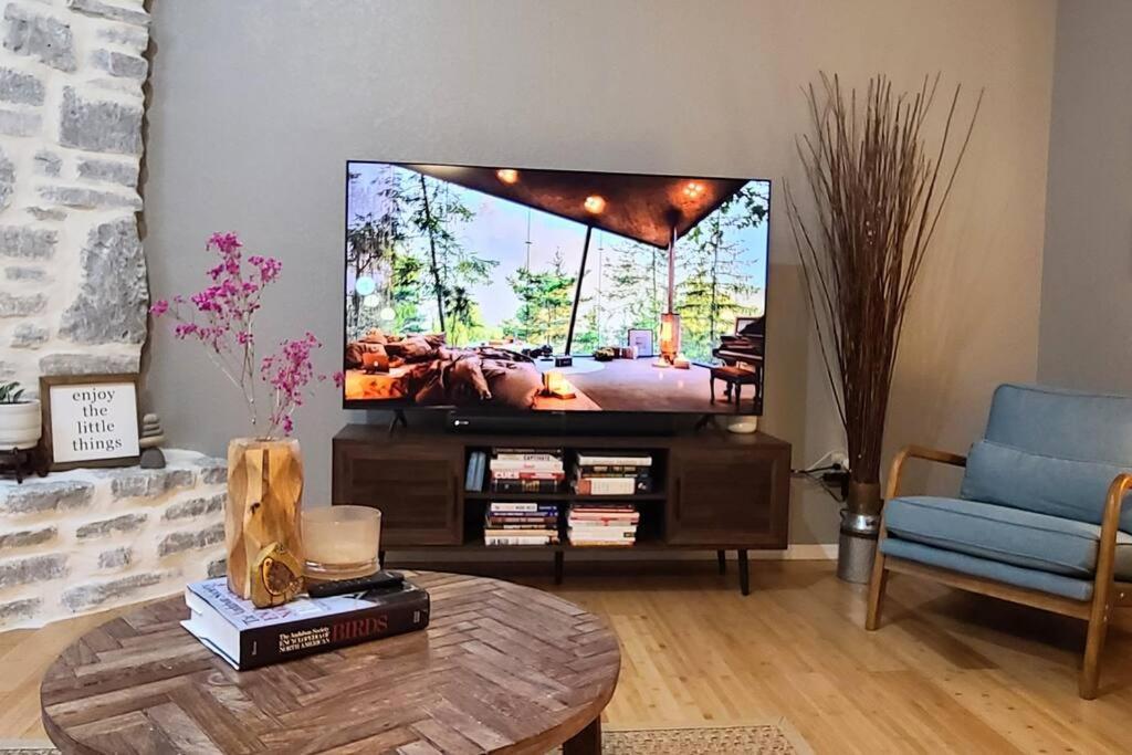 Centrally Located In Rogers And Bentonville! -Private Rooms المظهر الخارجي الصورة