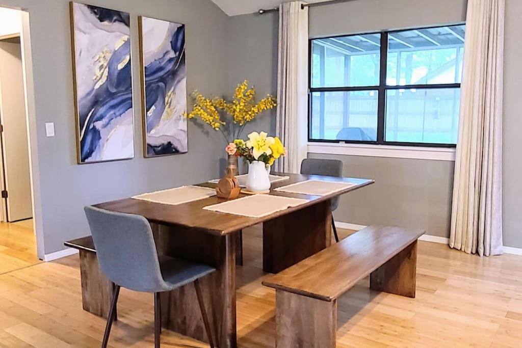 Centrally Located In Rogers And Bentonville! -Private Rooms المظهر الخارجي الصورة